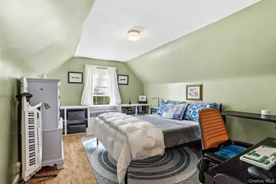 64 W Fenimore Street, Valley Stream, NY 11580 - Photo 16