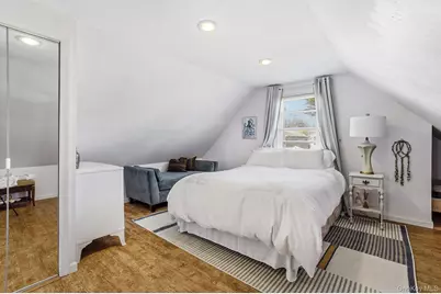 64 W Fenimore Street, Valley Stream, NY 11580 - Photo 18