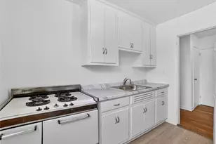 751 N Broadway, Hastings on Hudson, NY 10706 - Photo 12