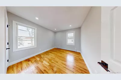 136-11 Brookville Boulevard, Rosedale, NY 11422 - Photo 18