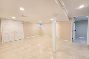 117 Olive Ln, Manhasset Hills, NY 11040 - Photo 34