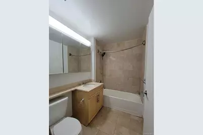 40-28 College Point Boulevard #805, Flushing, NY 11354 - Photo 8