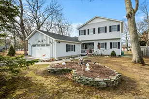 214 Pipe Stave Hollow Rd, Mount Sinai, NY 11766 - Photo 2