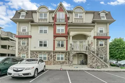 8 Elm Street #112, Spring Valley, NY 10977 - Photo 2