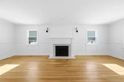 75 Centerport Road, Greenlawn, NY 11740 - Photo 12