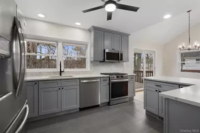 23 Apple Lane, Briarcliff Manor, NY 10510 - Photo 2