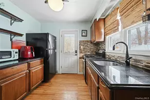 20 Lawrence Dr, Sound Beach, NY 11789 - Photo 18