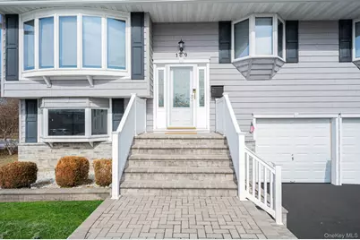 109 Utica Street, Bay Shore, NY 11706 - Photo 4