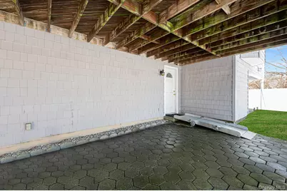 109 Utica Street, Bay Shore, NY 11706 - Photo 36