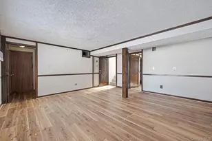 109 Utica St, Bay Shore, NY 11706 - Photo 26