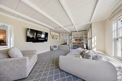 30 Exchange Place, Westhampton Beach, NY 11978 - Photo 8