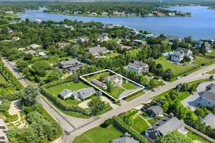 30 Exchange Pl, Westhampton Beach, NY 11978 - Photo 2