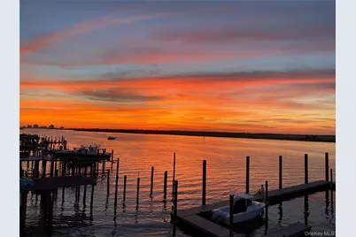 781 W Park Avenue, Long Beach, NY 11561 - Photo 18