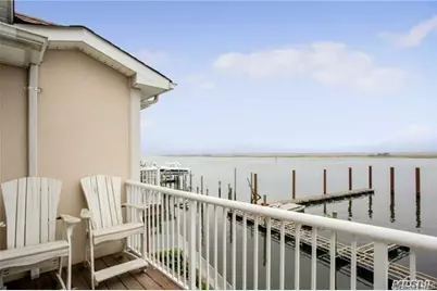 781 W Park Avenue, Long Beach, NY 11561 - Photo 2