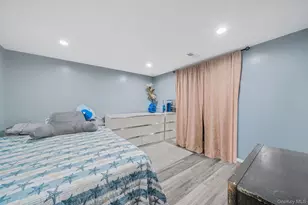 9 Amfer Ct, Bay Shore, NY 11706 - Photo 20