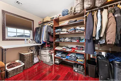 120 Waldo Street, Copiague, NY 11726 - Photo 12