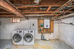 180 25th St, Copiague, NY 11726 - Photo 22