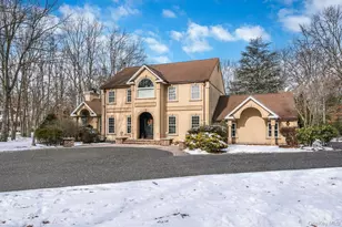 180 Miller Place Rd, Miller Place, NY 11764 - Photo 2