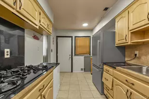 117-21 Francis Lewis Blvd, Cambria Heights, NY 11411 - Photo 6