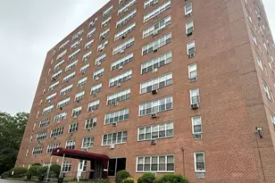 615 Palmer Rd, Yonkers, NY 10701 - Photo 2