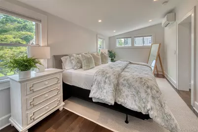 321 Bridge Street, Greenport, NY 11944 - Photo 8