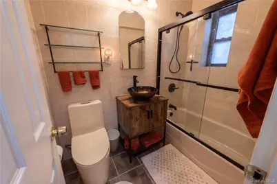 50 Brompton Road #2H, Great Neck, NY 11021 - Photo 14