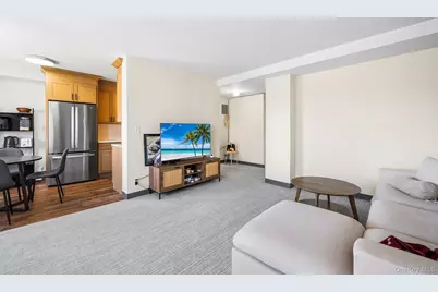 33-65 14th Street #8C, Astoria, NY 11106 - Photo 1