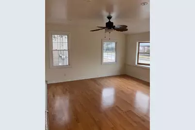 49 Manor Road, Valley Stream, NY 11580 - Photo 2