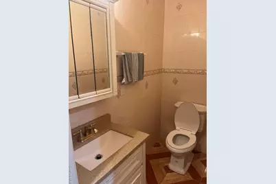 49 Manor Road, Valley Stream, NY 11580 - Photo 12