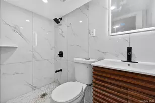 4058 Murdock Ave, Bronx, NY 10466 - Photo 12