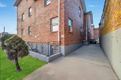 675 E 103rd Street, Brooklyn, NY 11236 - Photo 4