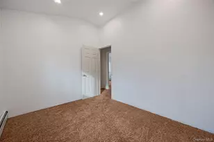 43 Madeline Rd, Ridge, NY 11961 - Photo 16