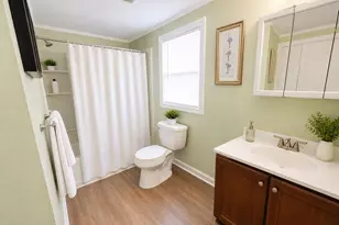 21 Village Cir E, Manorville, NY 11949 - Photo 6