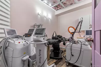 480 5th Avenue, Brooklyn, NY 11215 - Photo 12