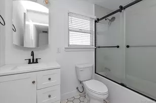 3894 Sands Ln, Seaford, NY 11783 - Photo 20