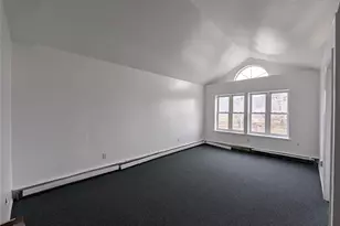 528 Beach 32nd St, Far Rockaway, NY 11691 - Photo 4