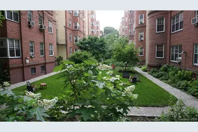 77-12 35th Avenue #B17, Jackson Heights, NY 11372 - Photo 4