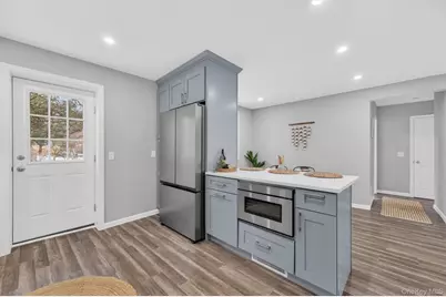 35 Avon Road, Lake Peekskill, NY 10537 - Photo 10