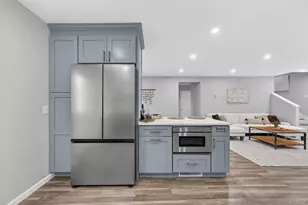 35 Avon Rd, Lake Peekskill, NY 10537 - Photo 12