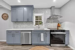 35 Avon Rd, Lake Peekskill, NY 10537 - Photo 8