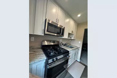 5 Oakdale Manor #B14, Suffern, NY 10901 - Photo 1