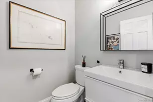 8 Douglas Cir, Rye, NY 10580 - Photo 14