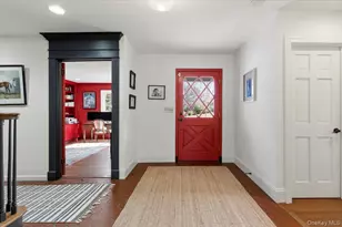 8 Douglas Cir, Rye, NY 10580 - Photo 4