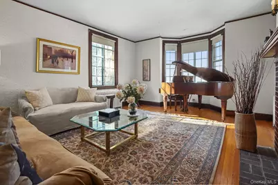 19 Surrey Lane, Yonkers, NY 10710 - Photo 6