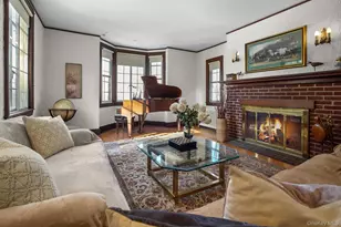 19 Surrey Ln, Yonkers, NY 10710 - Photo 4