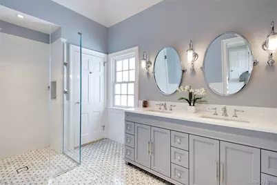 32 Barnard Place, Manhasset, NY 11030 - Photo 30