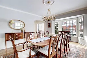 32 Barnard Pl, Manhasset, NY 11030 - Photo 12