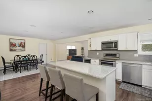 1 Park Ct, Smithtown, NY 11787 - Photo 8