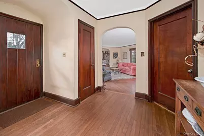 216 Hartsdale Avenue, White Plains, NY 10606 - Photo 4