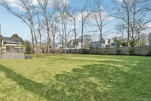 65 Beachfern Rd, Center Moriches, NY 11934 - Photo 24